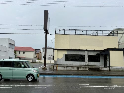 【イートインスペースもあるコーヒーフロートが美味しいベーカリー・カフェ】伊丹 ロードサイド店舗物件☆約４０坪！敷地内P１７台！焼肉店等重飲食店相談可！五合橋線沿い！