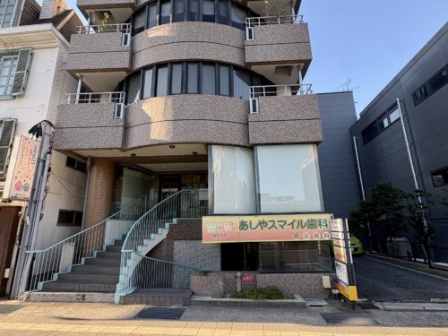 【社交ダンスは耳と頭と体を動かすため脳トレになるらしい】芦屋 ダンススタジオ・美容室向き店舗物件！約２５坪！２号沿い！半地下！