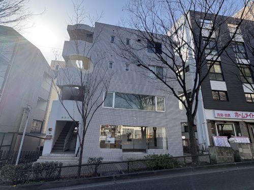 【クラシカルなスタイルとレトロな雰囲気が素敵なヴィンテージアクセサリー】芦屋 美容室・物販店向き店舗物件☆約１４坪！鳴尾御影線沿い！