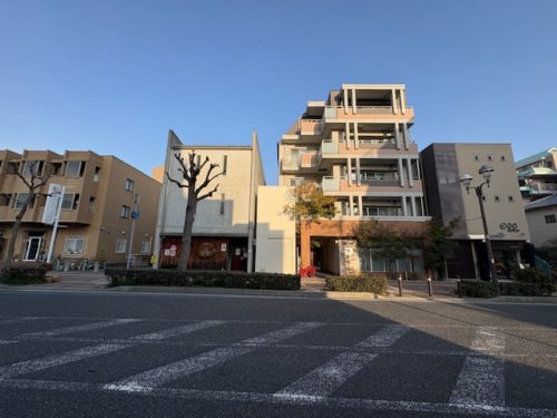 【休日の一人ランチはタコス＆ブリトーと自家製ジンジャーエール】芦屋 テイクアウト店向き店舗部件☆延べ約３坪！本通り沿い！